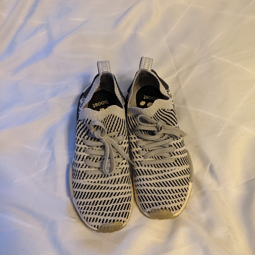 Adidas Boosts Shoes NMD R1 STLT PK CQ2386 Striped Grey Men's Shoes Size 9.5